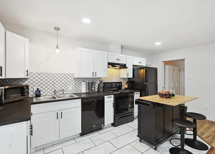 Delightful 1br 1ba Cozy Flat
